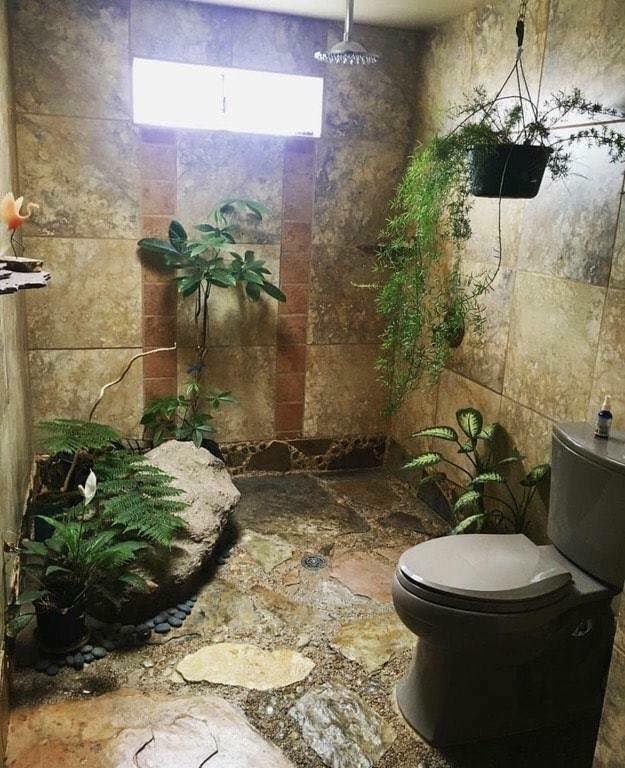 A Nature-Inspired Bathroom