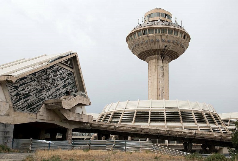 Zvartnots International Airport (1970s), Under Demolition Threat (Expanded With New Parts In 1998 And 2004) In Yerevan, Armenia