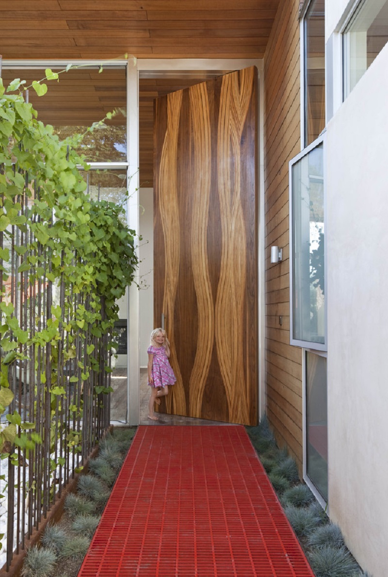 Inspiring Artistic Wood Door