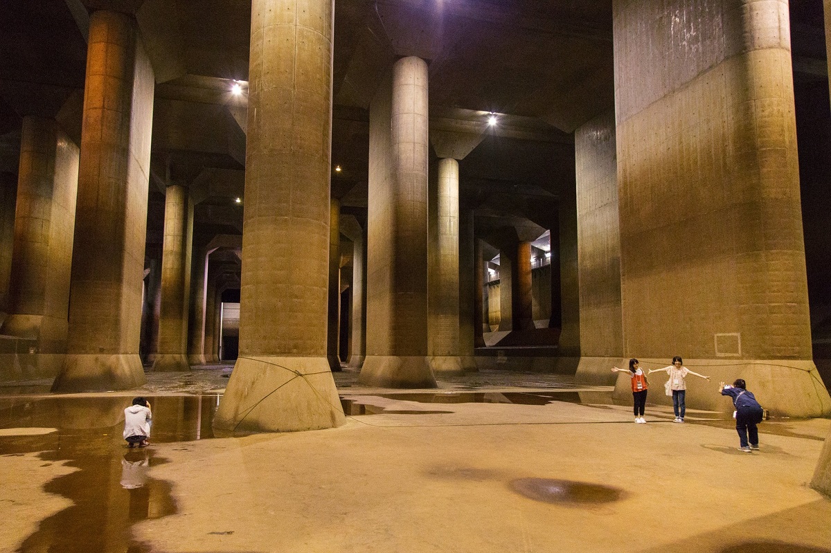 This Is The Metropolitan Area Outer Underground Discharge Channel. It Will Fill With Water To Protect Tokyo From Flooding. The Concrete Support Towers Are 18m Tall