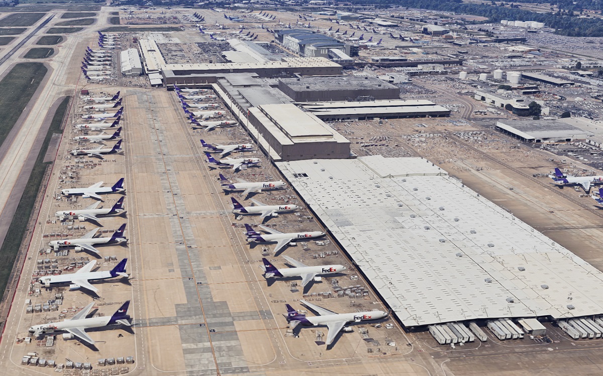 FedEx Superhub Memphis, Tn - Over 90 FedEx Aircraft In This Picture Alone!