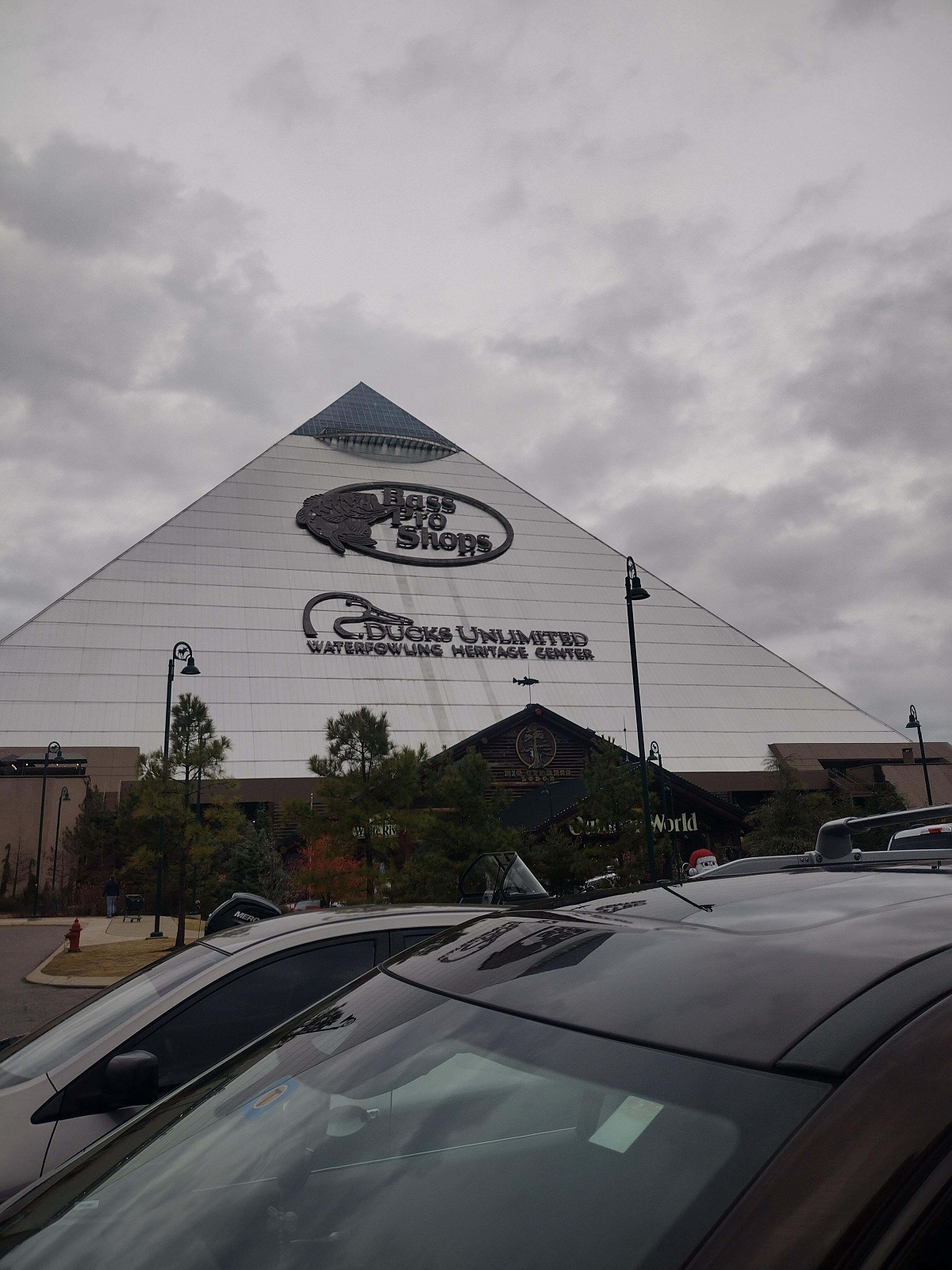 The Bass Pro Shop Pyramid In Memphis, Tennessee, Is Excessive; It's Bizarre Being Near It
