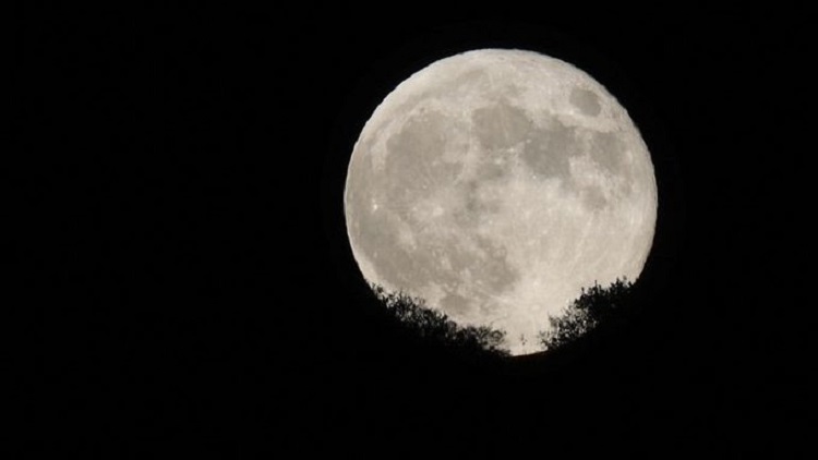 Blue-Super-Moon-Photos-From-World