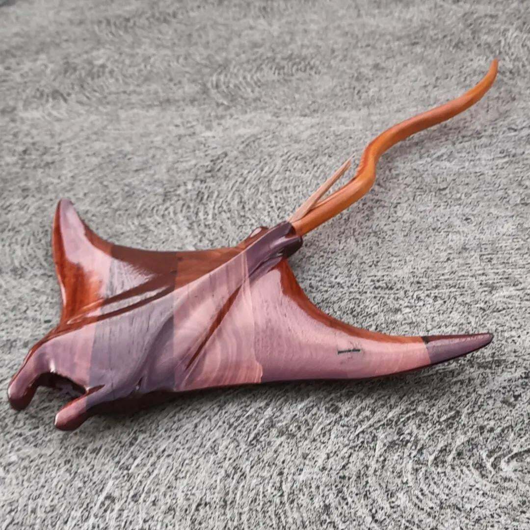 Manta-Ray From Recycled Timber By Shane Henry ⚒️♻️⚡️
