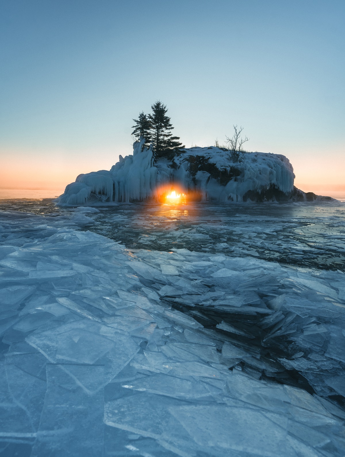 So Glad I Got Up For This -15°f Sunrise. There's Only A Handful Of Days In The Year Where The Morning Light Lines Up Perfectly With The Hole In Hollow Rock. Grand Portage, MN