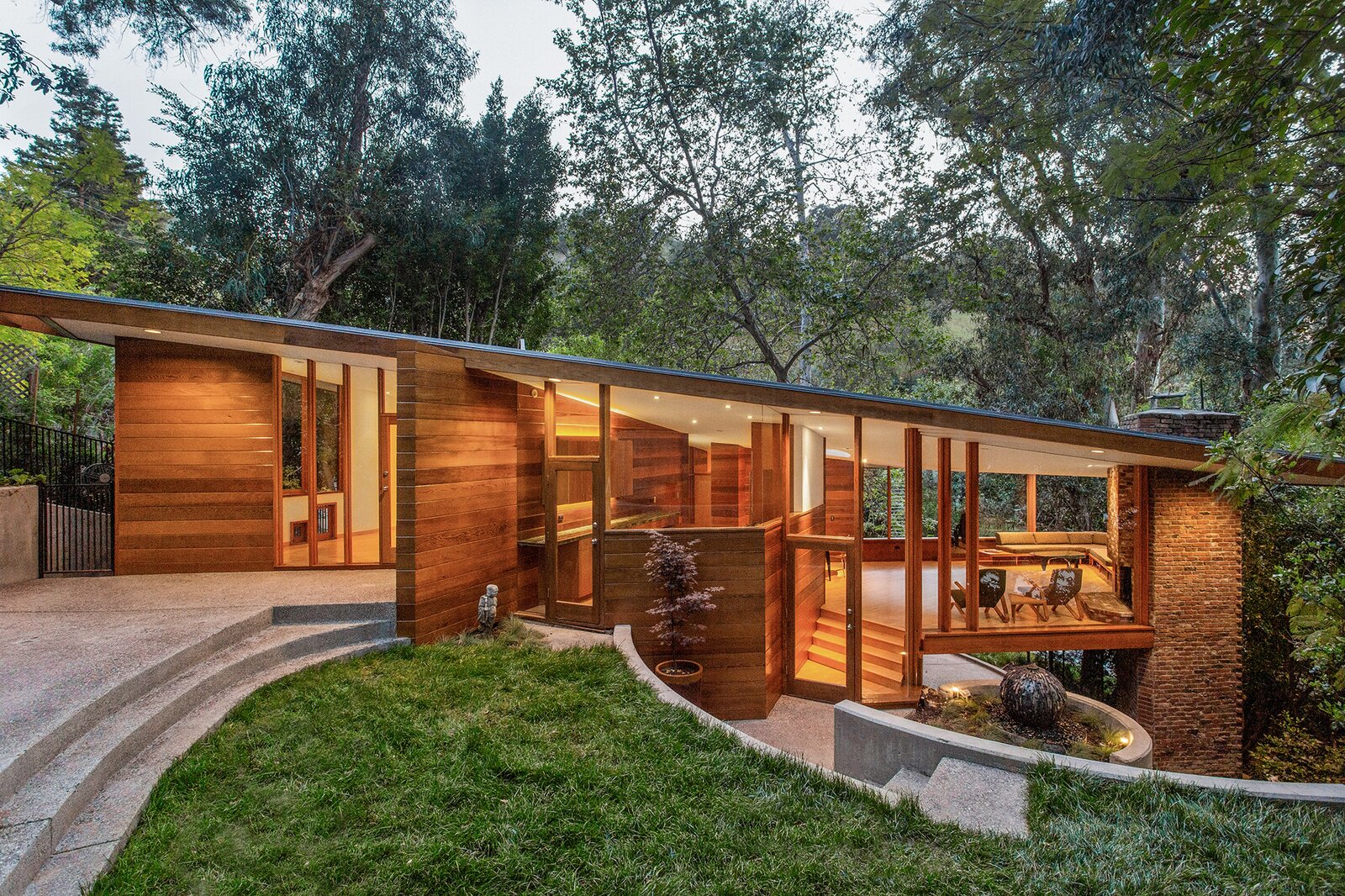 Tyler House, Designed In 1950 By John Lautner. Los Angeles, California